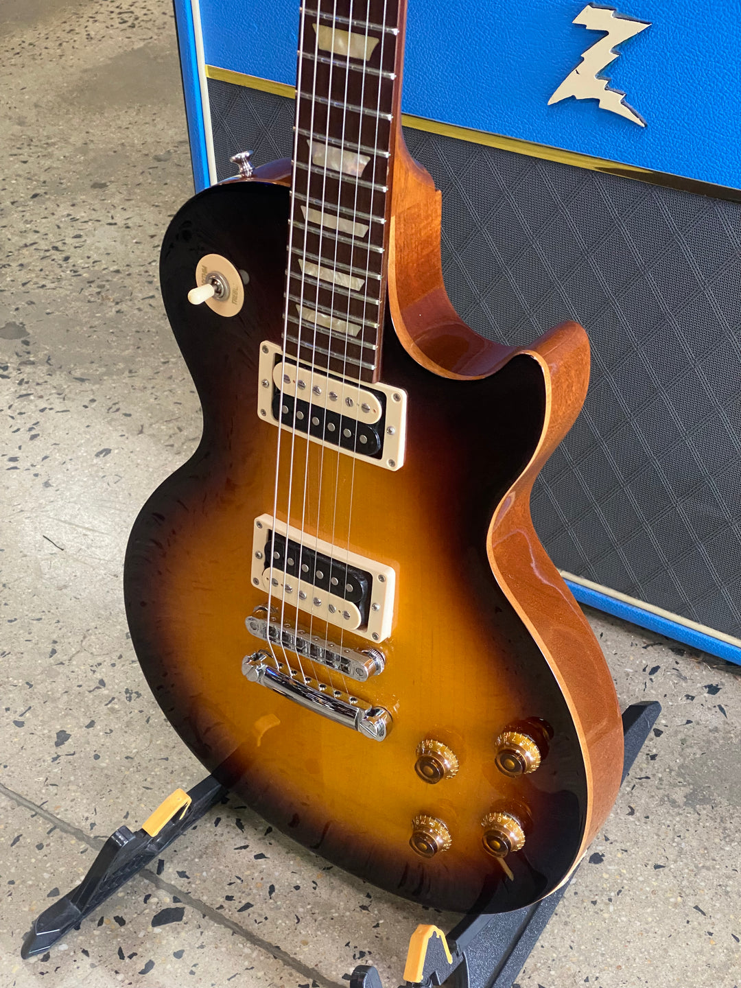 Gibson USA 2012 Les Paul Studio Deluxe Vintage Sunburst W/case ***Pre Loved***