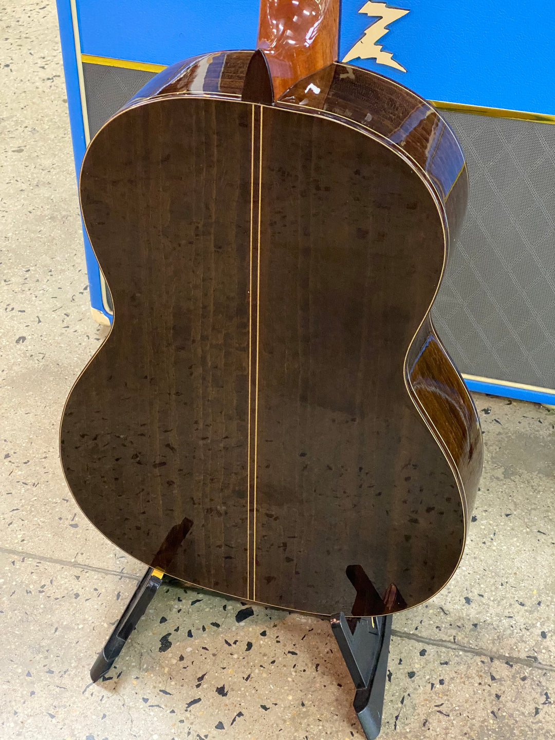 Manuel Rodriguez Concert 4/4 Gloss Superior B-C Cedar / Flamed Eukalyptus