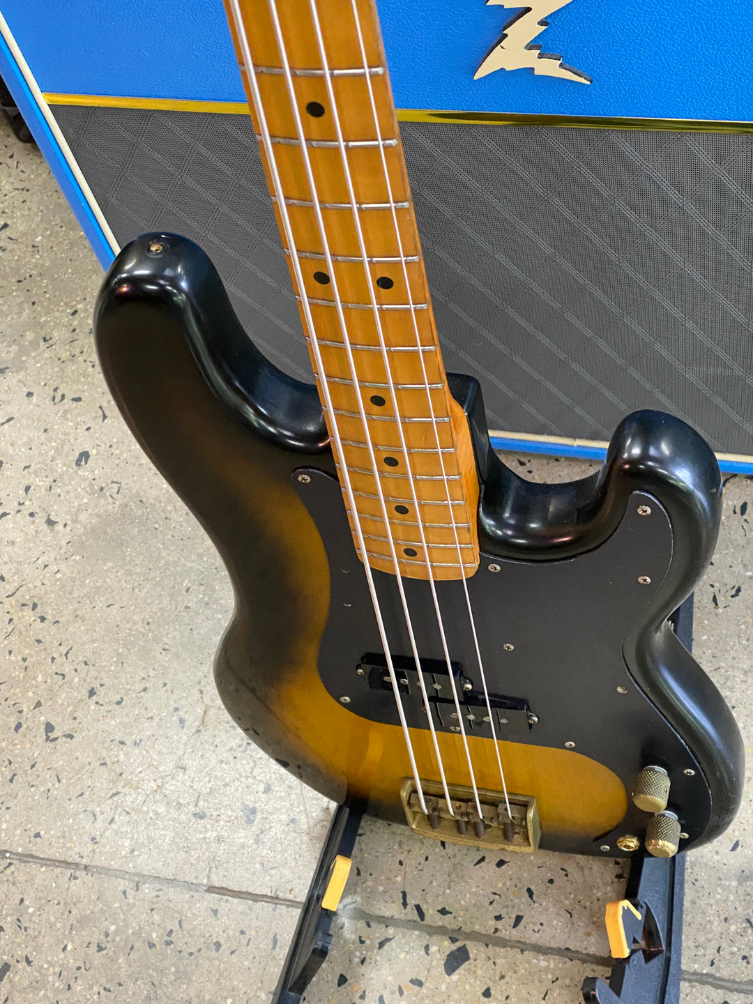 Fernandes P Bass Sunburst 78-81 Stone Logo ***Pre Loved***