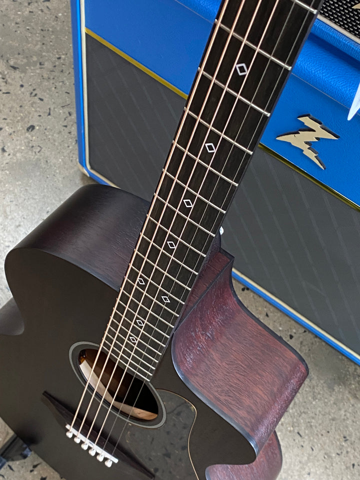 Fenech Delta Blues GA Cutaway All AA Mahogany w/case