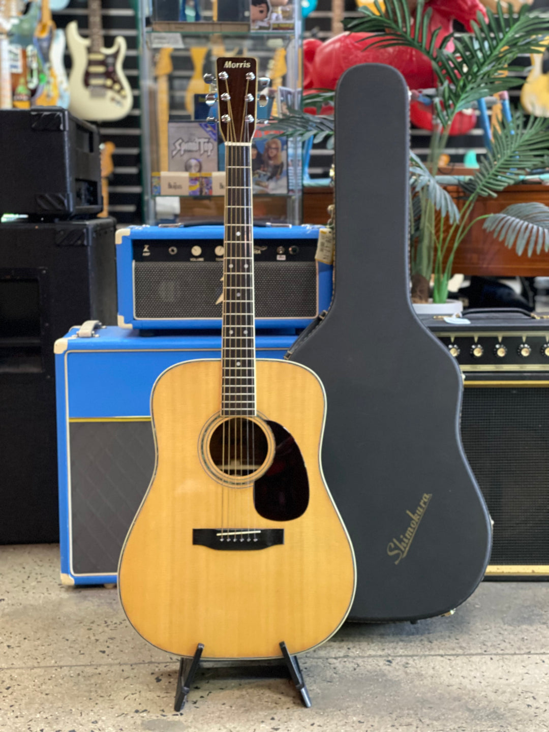 Morris Guitars 1975 W-30 Acoustic Guitar w/case ***pre loved***