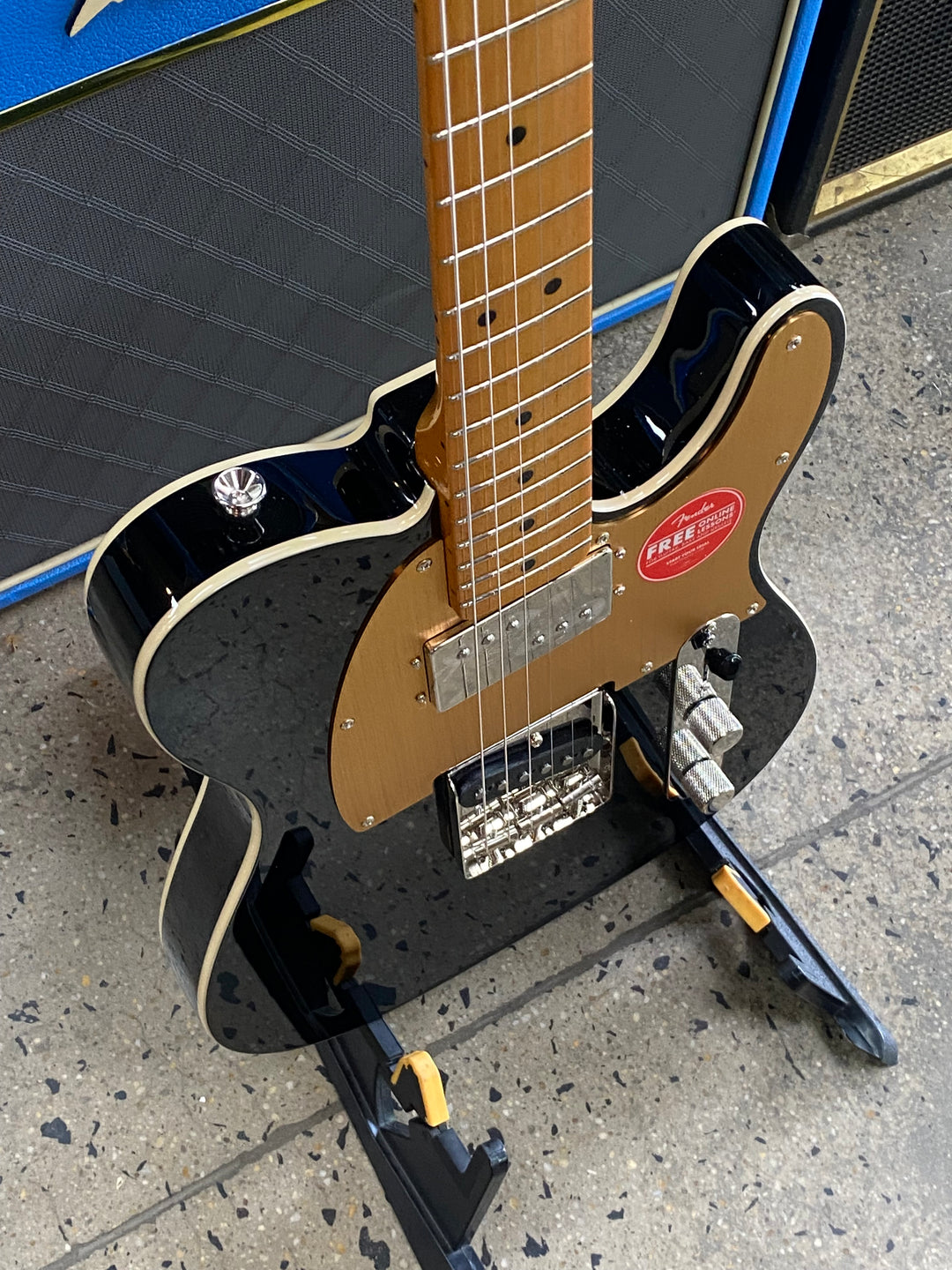 Squier FSR Classic Vibe Custom SH Wide Range Telecaster | Black