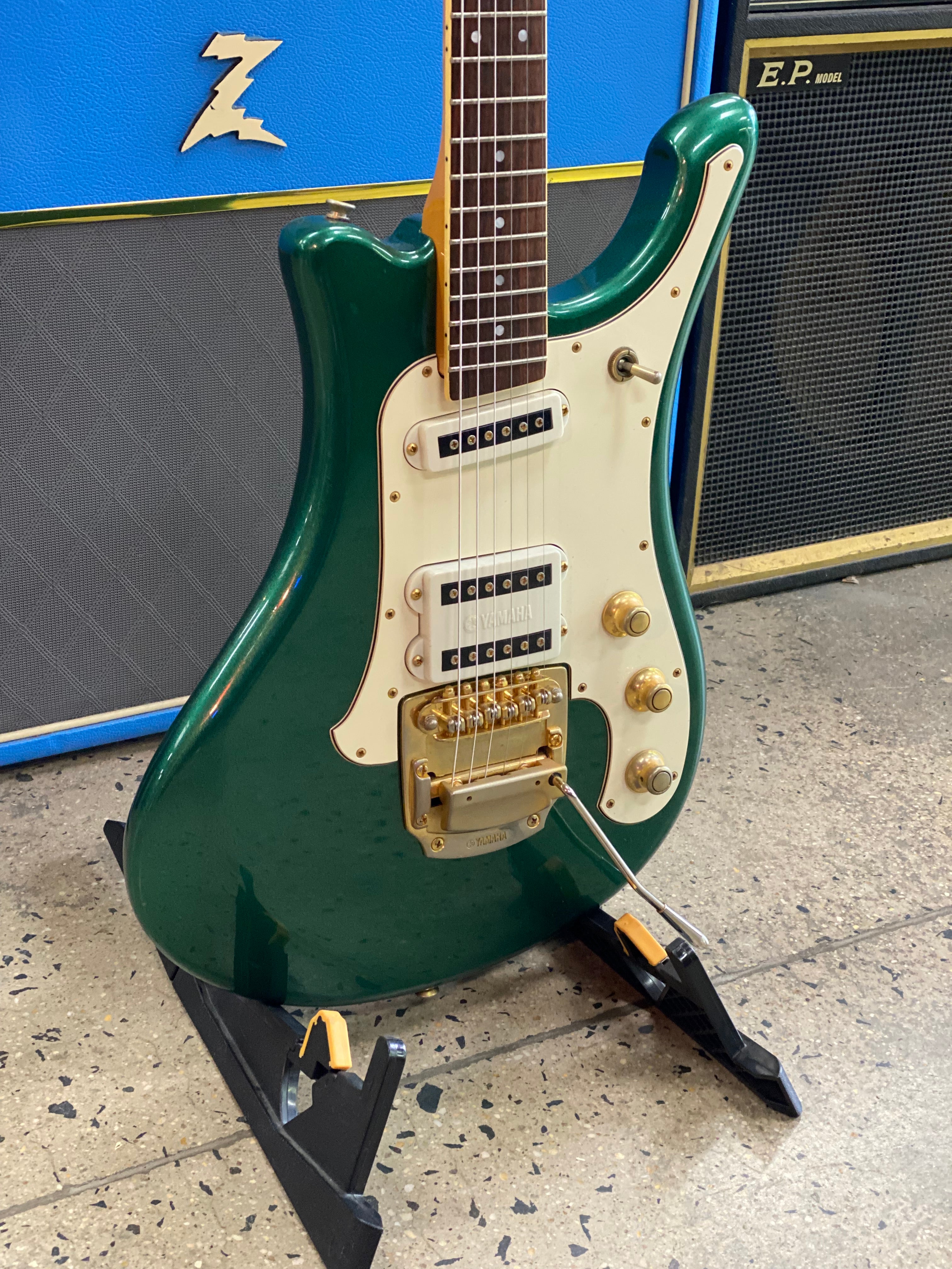 Yamaha Reissue SGV-700 Flying Samurai w/bag | Pearl Green **pre