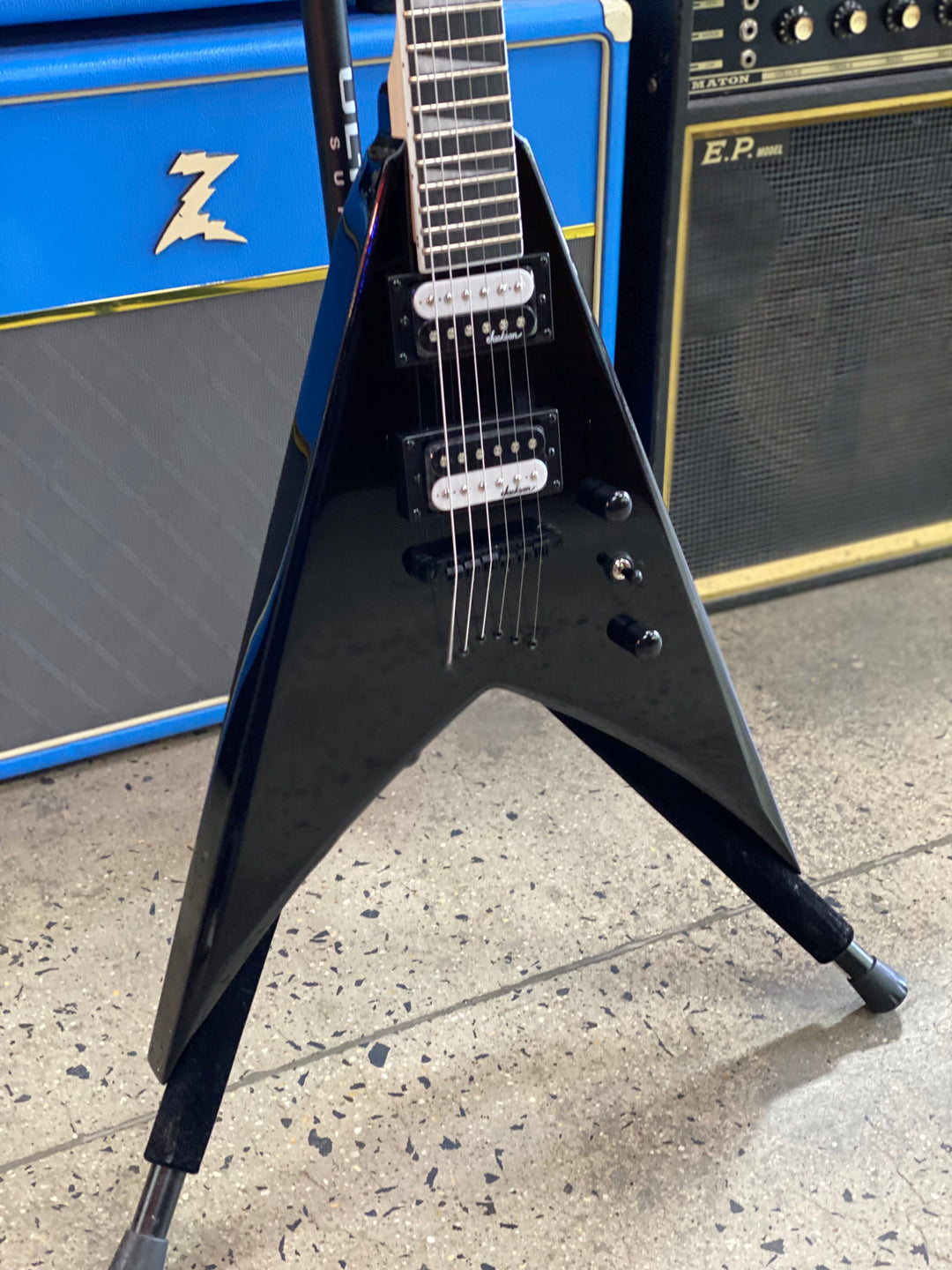Jackson Guitars JS Series King V JS32T | Gloss Black