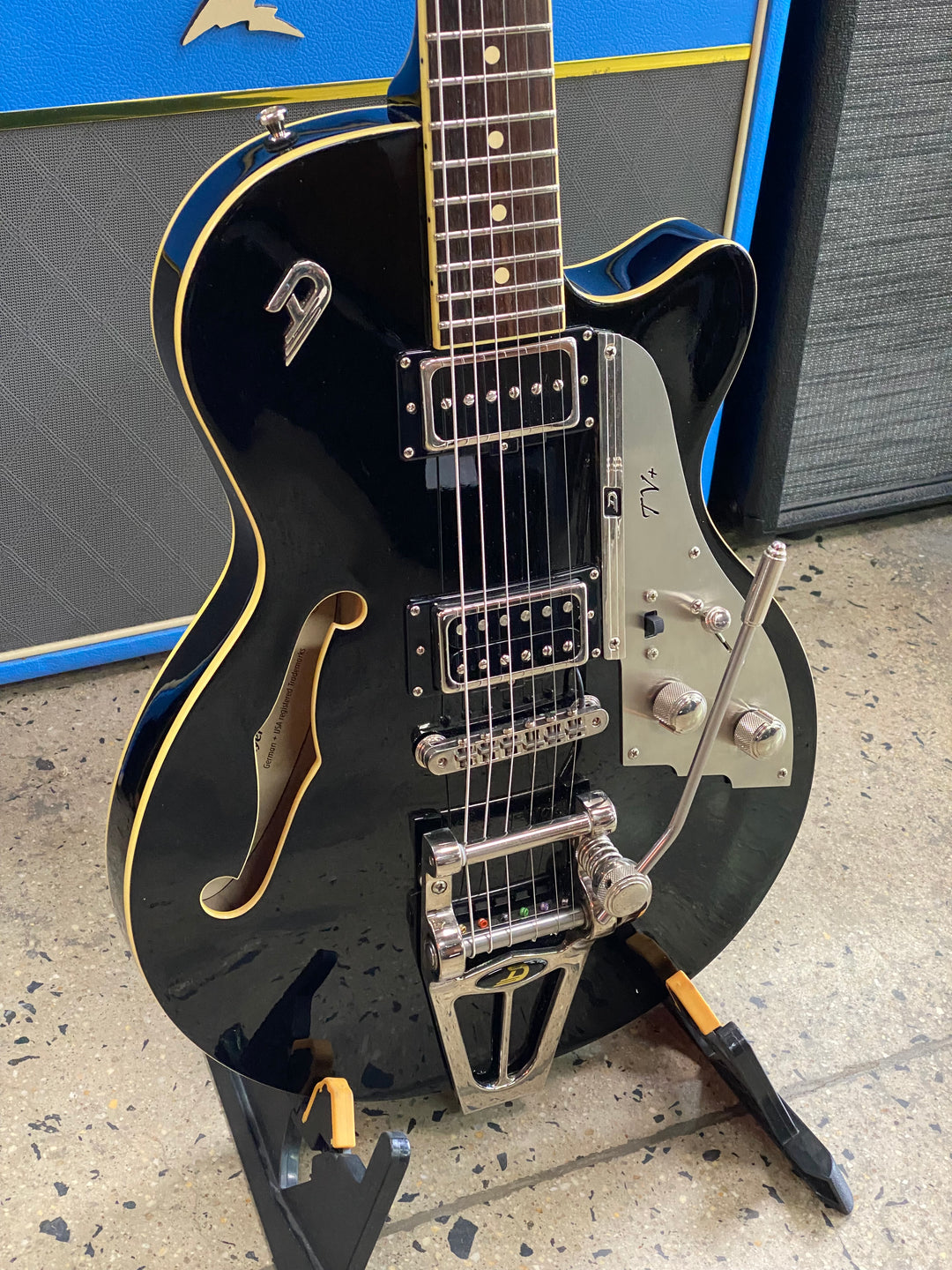 Duesenberg Starplayer TV + w/Case | Black ***Pre Loved***