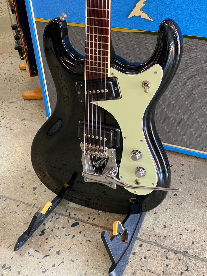 Mosrite MIJ Reissue Ventures w/case | Black ***pre loved***