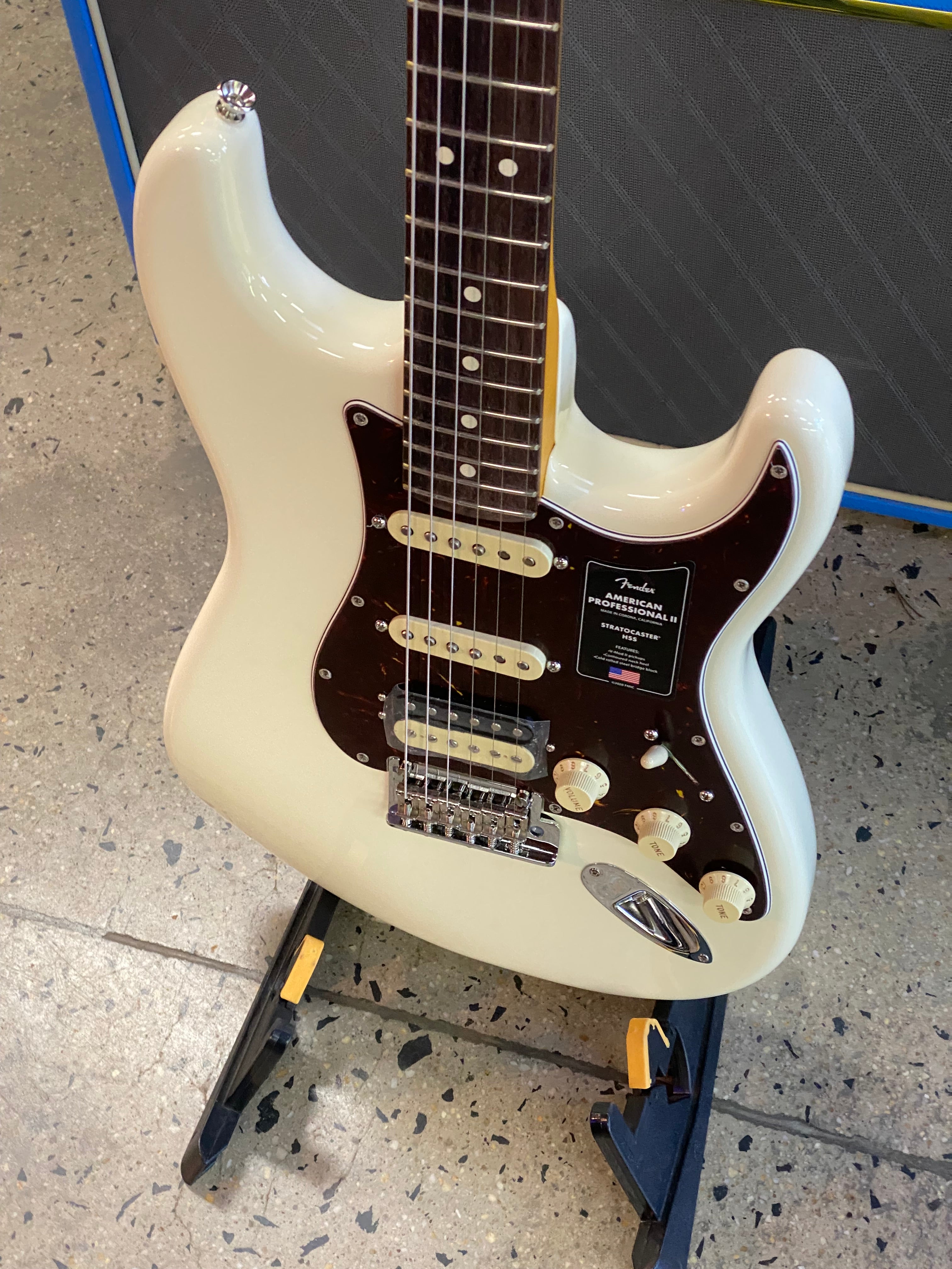 Fender American Professional II Stratocaster HSS Rosewood