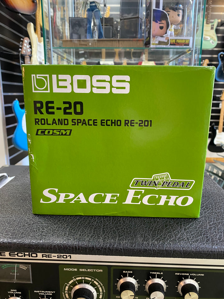 Boss RE-20 2022 Space Echo Pedal W/box ***Pre Loved***