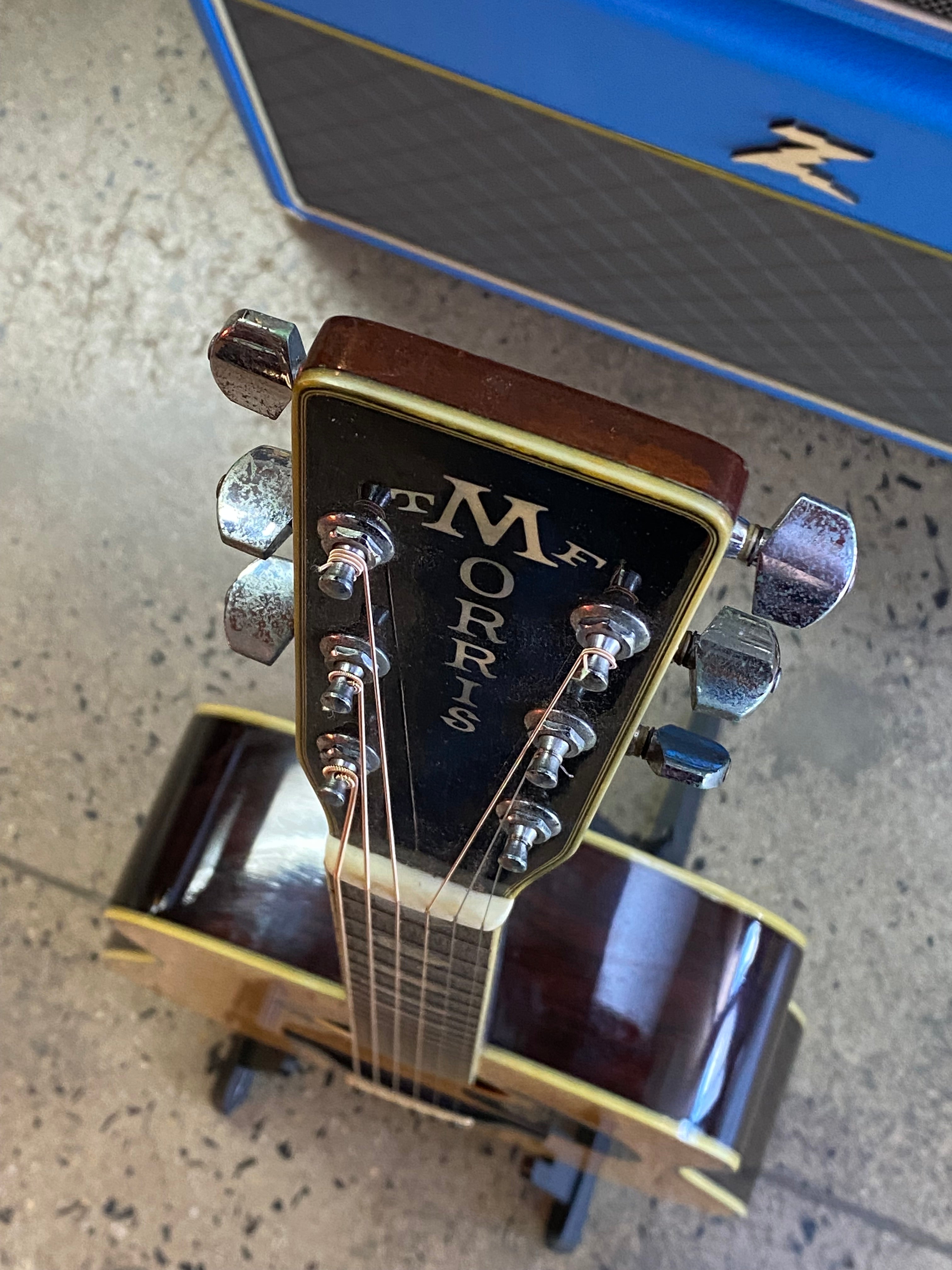 Morris W-60 MIJ Acoustic Guitar Natural W/case ***Pre Loved