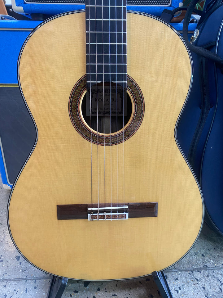 Kodaira Artist AST 100 Classical Guitar Made in Japan **Pre Loved**
