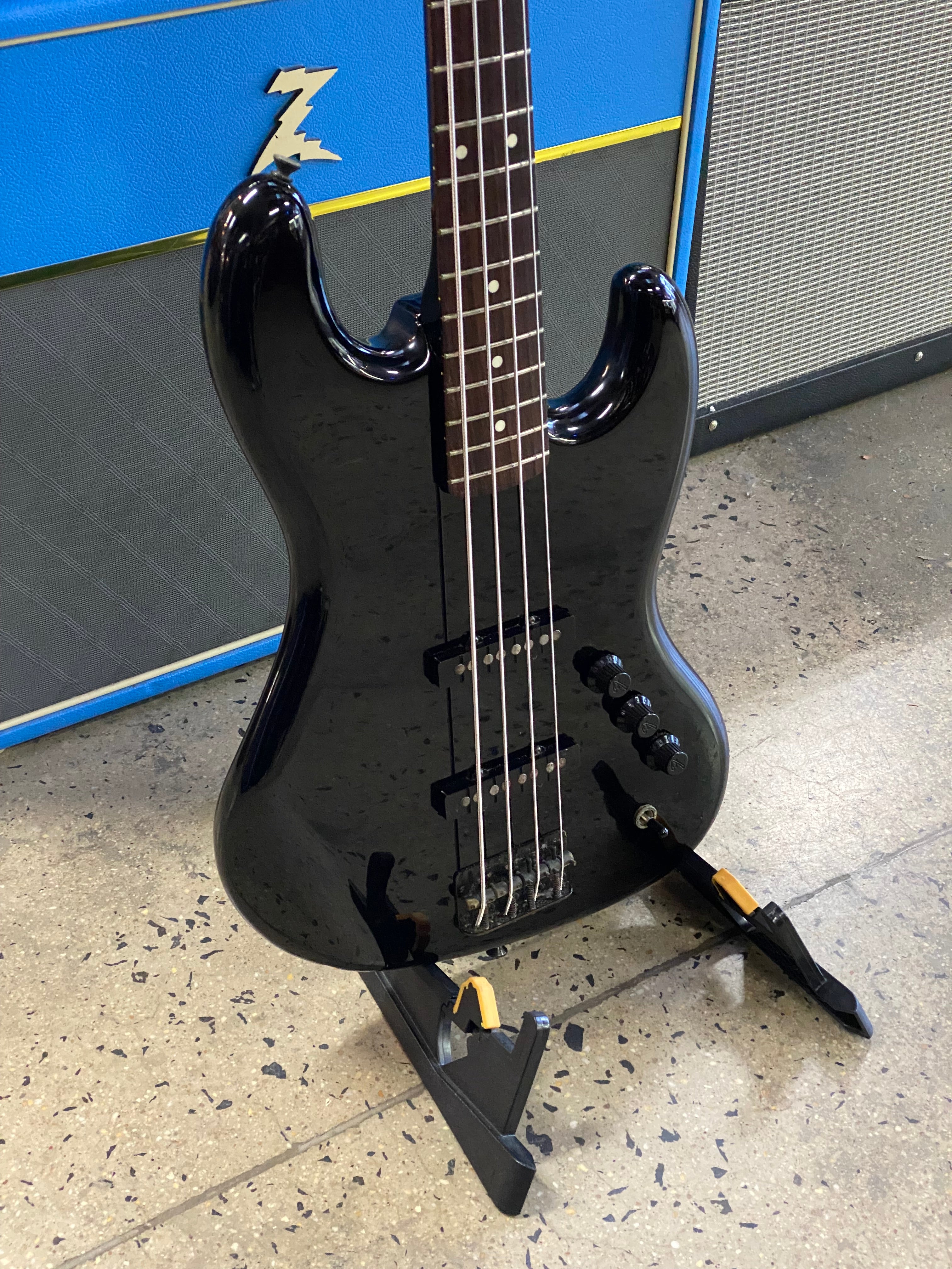 フェンダージャパン 1986年製 boxerシリーズJB-555改 ケースセット used】Fender Japan PB555 BLK #MADE IN JAPAN E531671 3.85kg