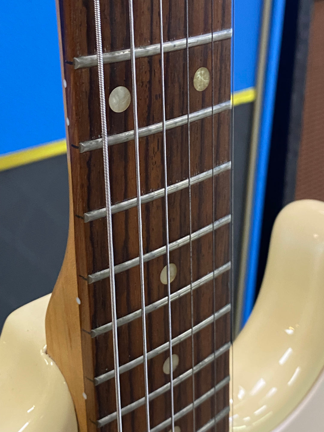 Fender Squier 2013 Bullet Stratocaster white ***Pre Loved***