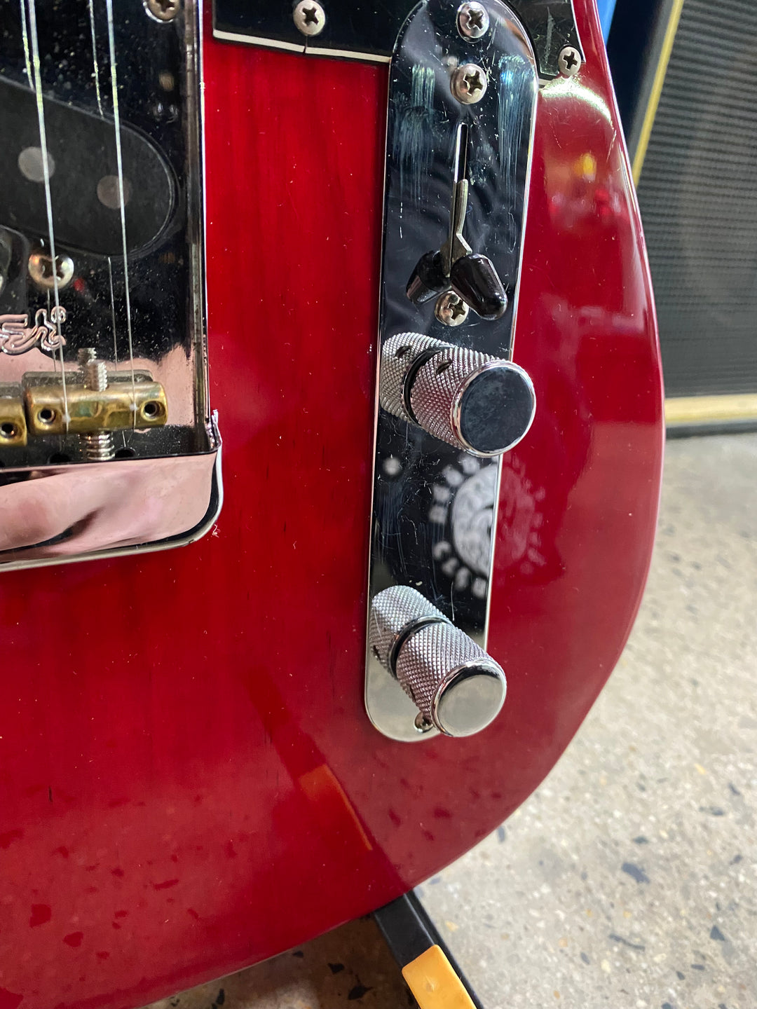 Fender 2017 American Pro Telecaster *modded* w/case Crimson Red Transparent ***pre loved***