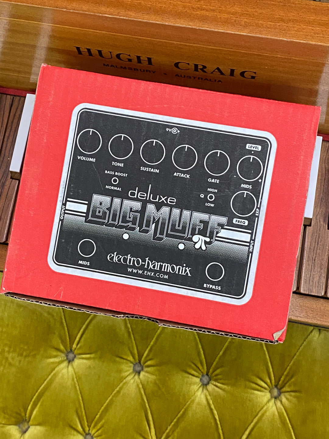 EHX Deluxe Big Muff w/box ***pre loved***