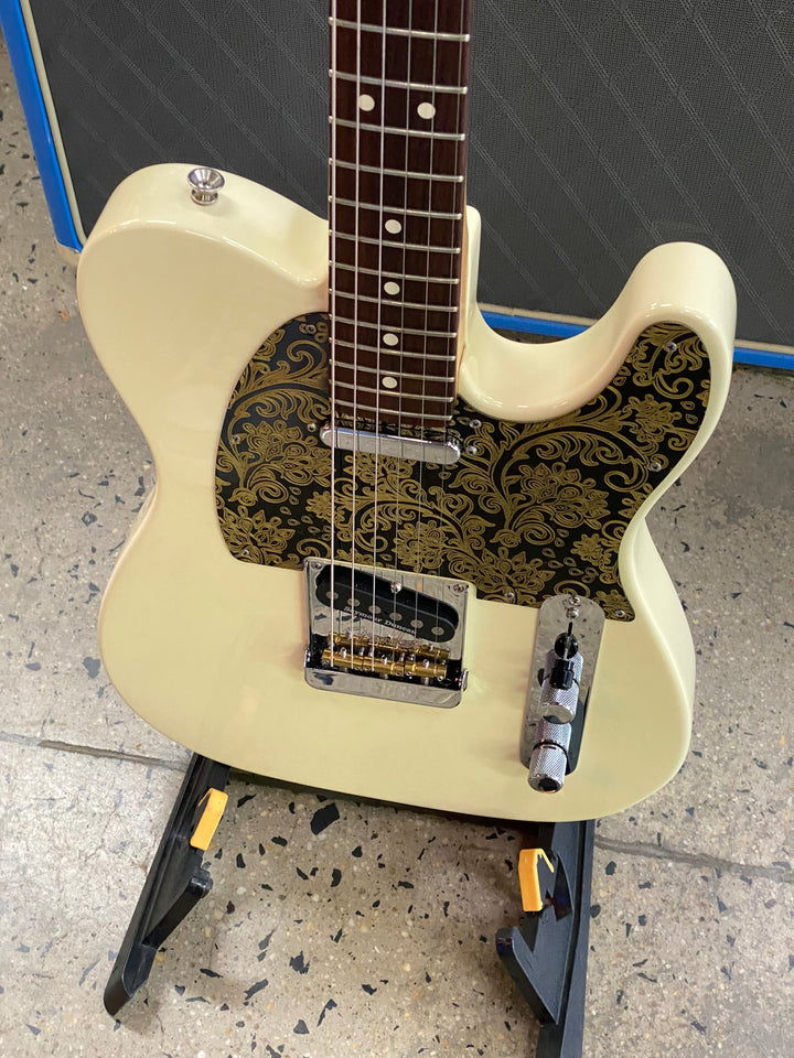 Fender 2019 Am Pro Telecaster *modded* w/case | Olympic White **pre loved**