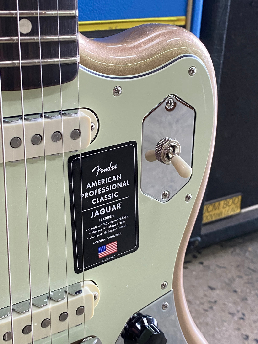 Fender American Professional Classic Jaguar | Faded Firemist Gold