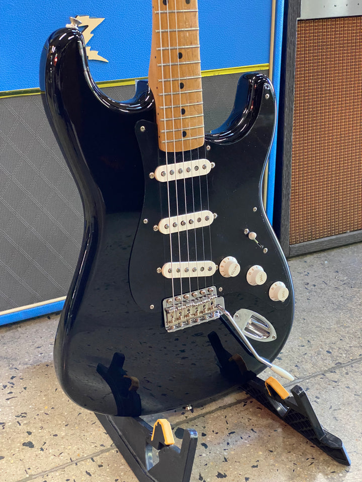 Fender LTD ED Vintera II 50s Strat Roasted Maple Neck w/bag | Black ***pre loved***