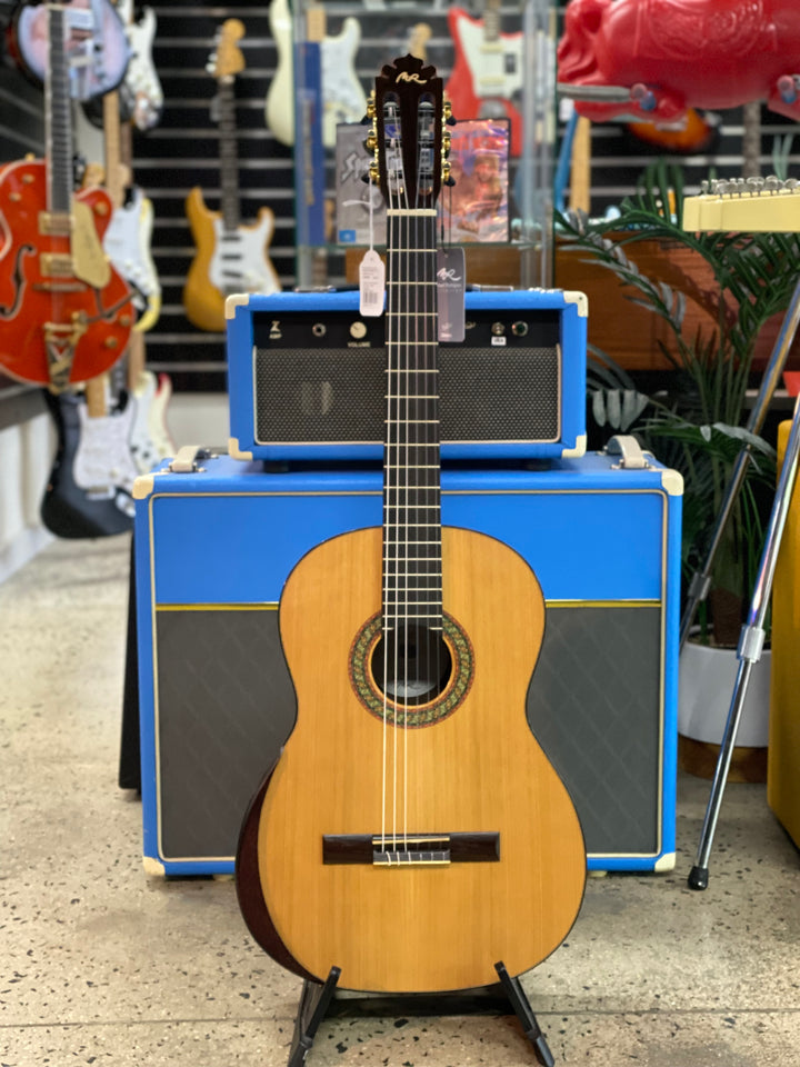 Manuel Rodriguez Concert 4/4 Gloss Superior B-C Cedar / Flamed Eukalyptus