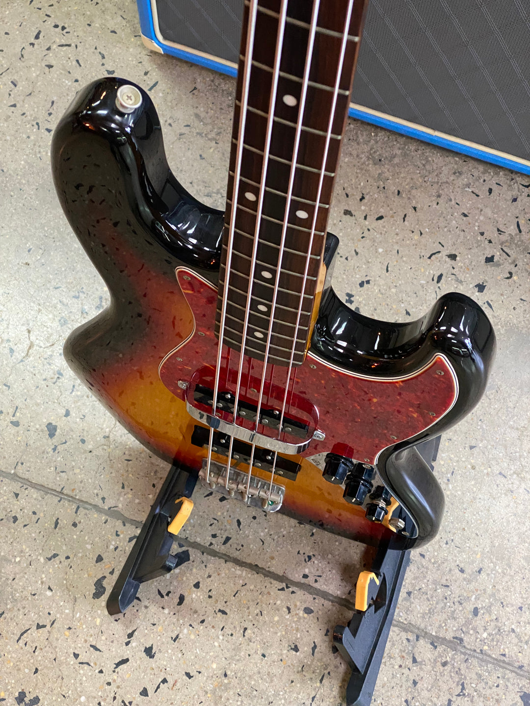 Fender 1997-2000 JB-62 RI Jazz Bass | 3 Tone Sunburst ***Pre-Loved***