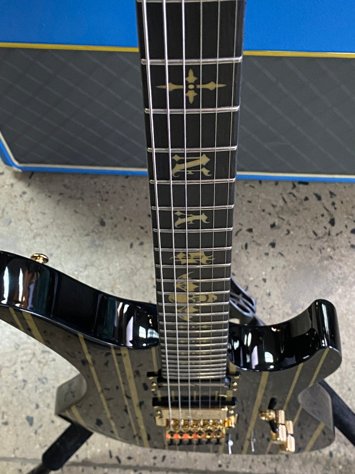 Schecter Synyster Gates Custom-S Gloss | Black w/Gold Stripes