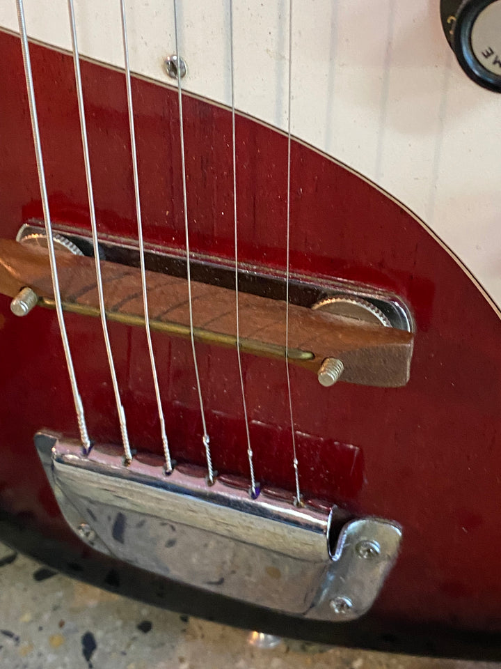 Silvertone/Teisco by Sears 1971 Model 1406 w/case ***pre loved***