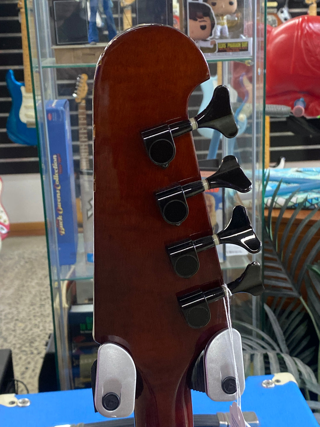 Epiphone MIK 2005 Thunderbird Bass Sunburst W/bag ***Pre Loved***