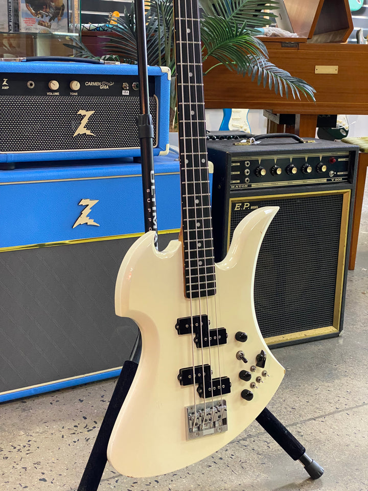 BC Rich Mockingbird Bass 'Class Axe Build' w/bag | White **pre loved**