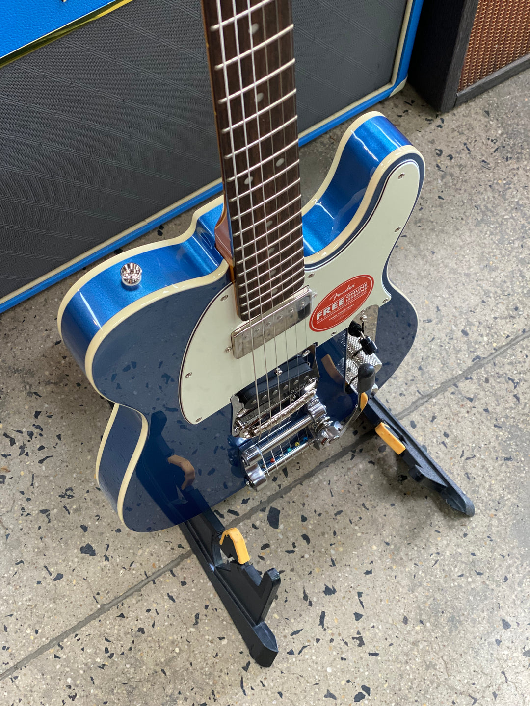 Squier Classic Vibe Custom Telecaster SH with Bigsby | Lake Placid Blue