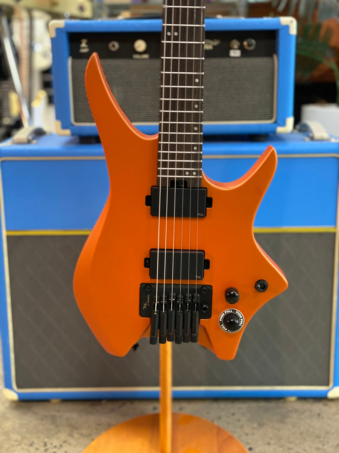 Hils HN5 Headless Electric Guitar | Satin Metallic Coral Orange