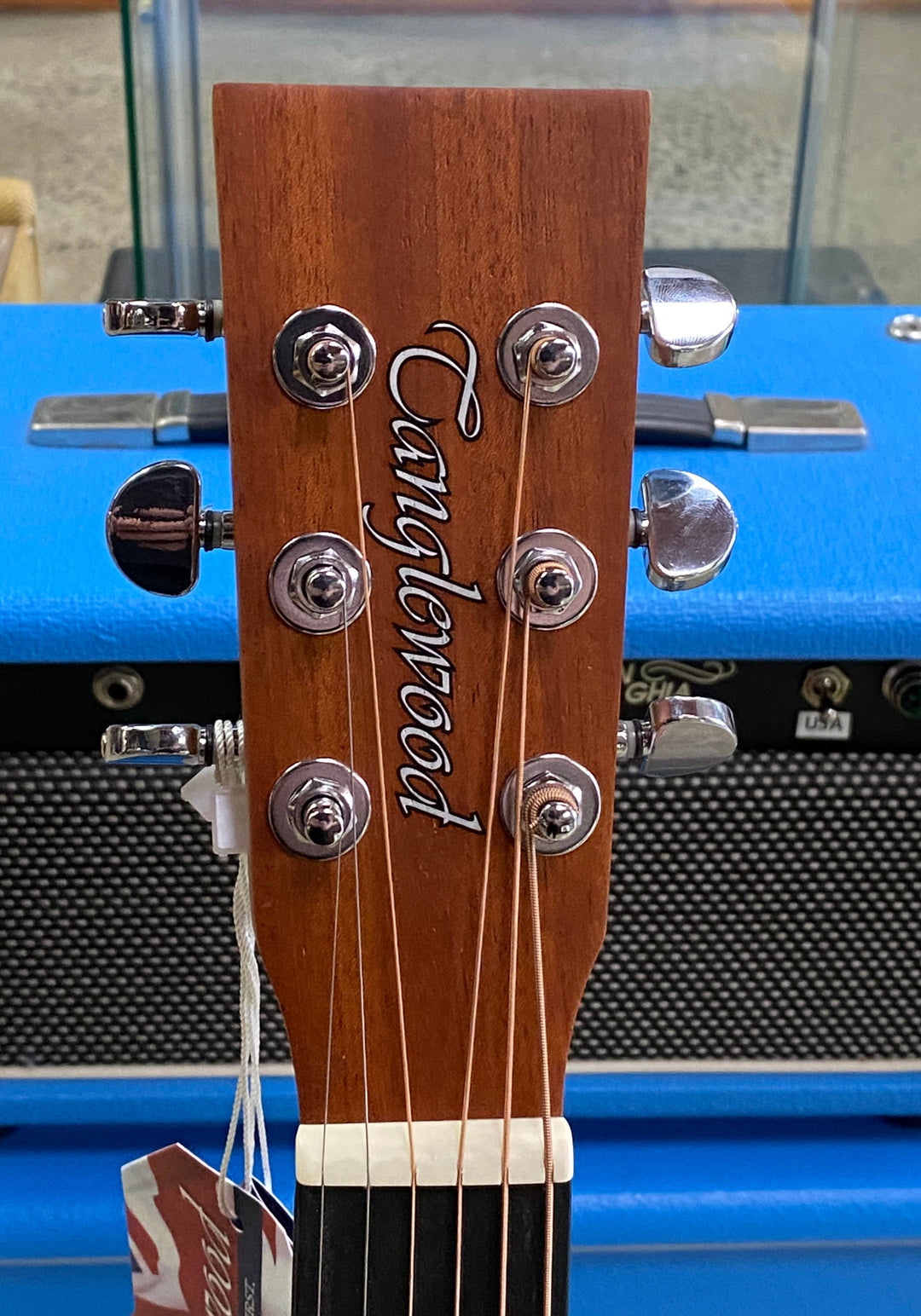 Tanglewood TWR2SFCELH Roadster II Superfolk Cutaway acoustic/electric guitar