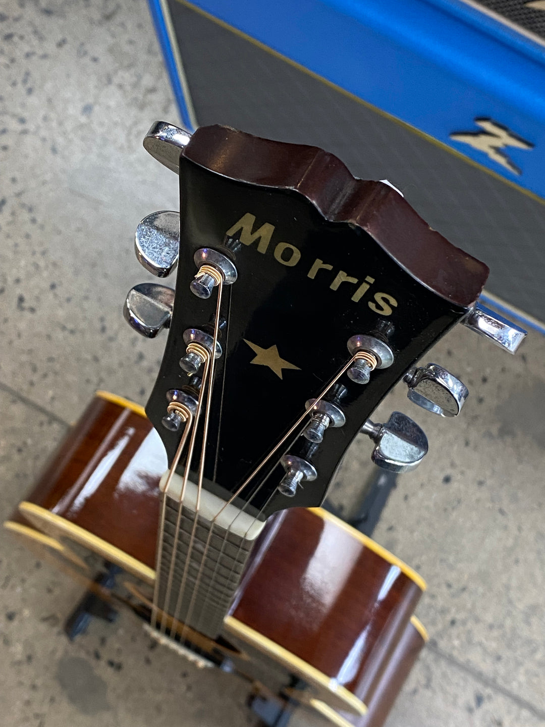 Morris WJ-25 Natural Double Pickguard W/Case | Natural ***pre loved***