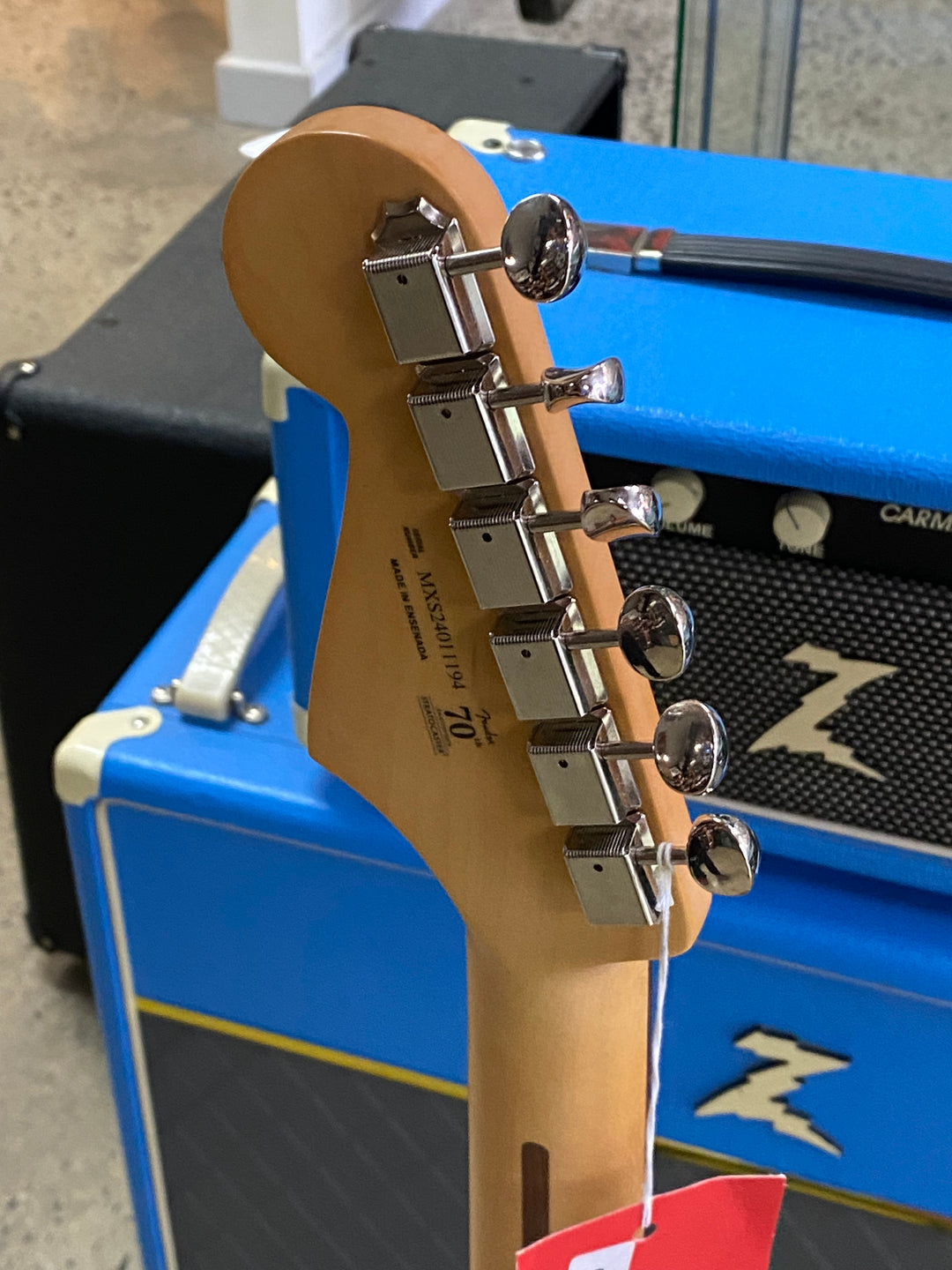 Fender  Player II Stratocaster® HSS, Rosewood Fingerboard, Coral Red