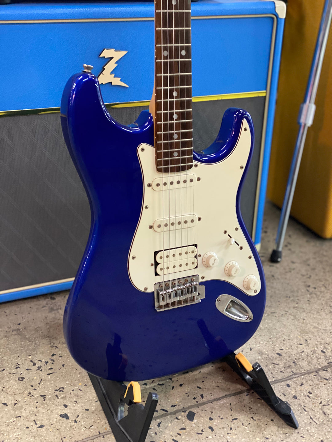 Monterey HSS Strat w/bag | Blue