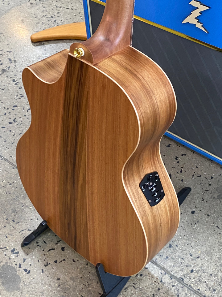 Cole Clark AN2EC Redwood top, Blackwood Back and Sides Acoustic Electric Guitar