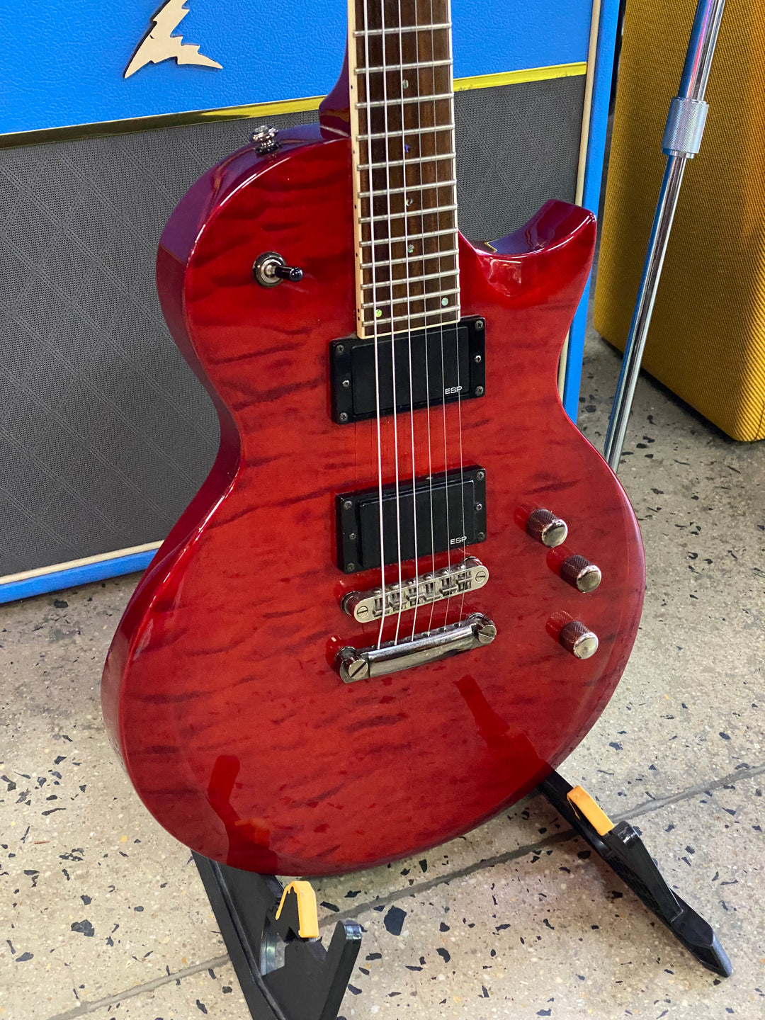 LTD Guitars EC-200QM Quilt Maple w/case | Black Cherry ***pre loved***