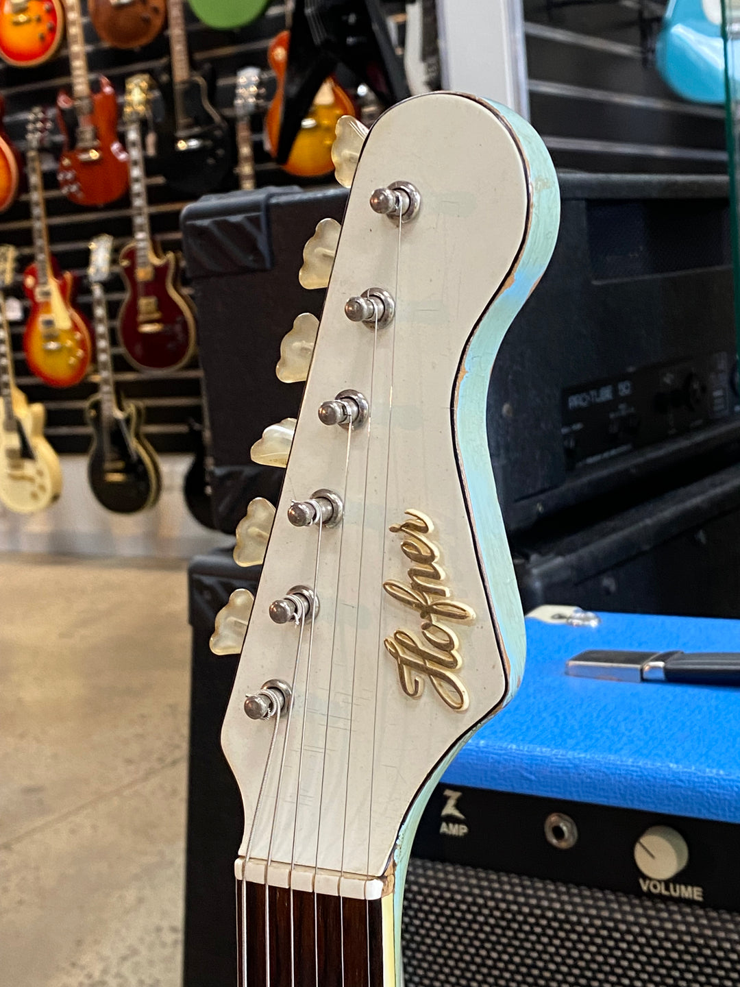 Hofner Galaxie 176 Deluxe Blue w/case ***pre loved***