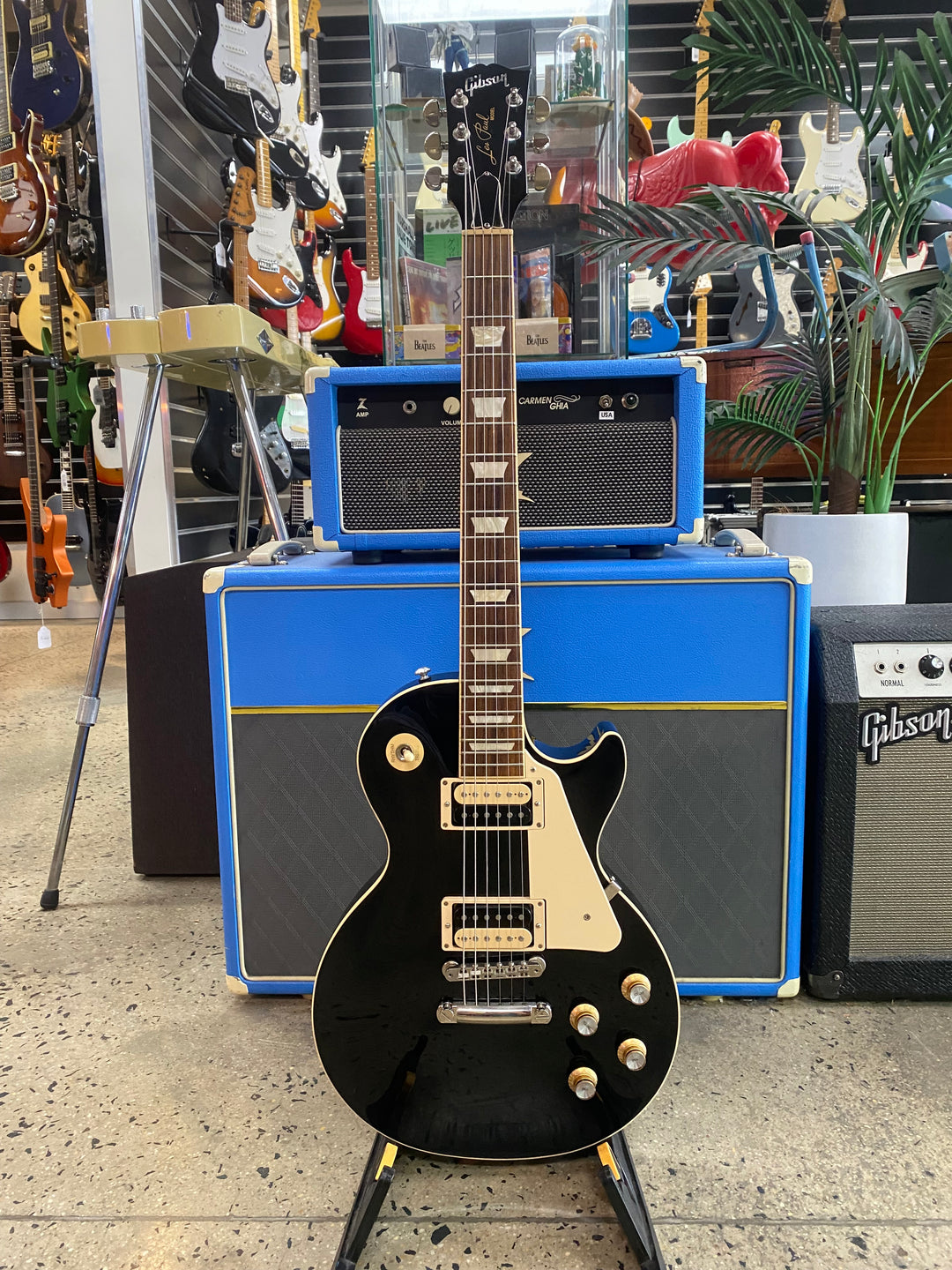 Gibson 2020 Les Paul Classic in Ebony W/case ***Pre Loved***