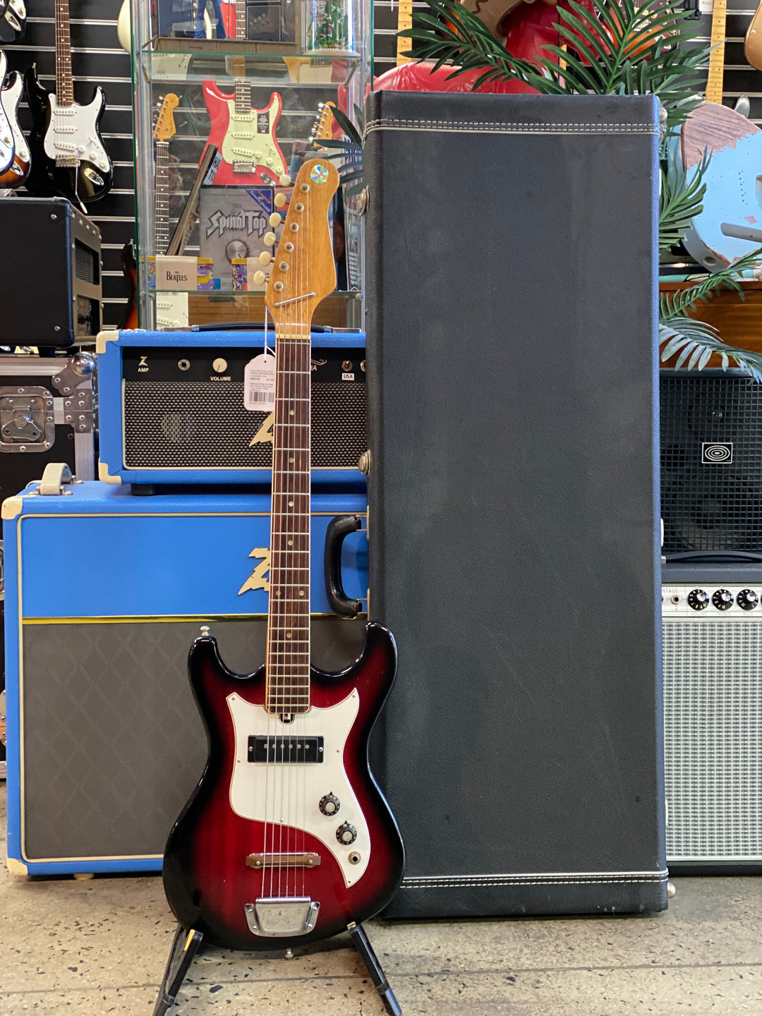 Silvertone/Teisco by Sears 1971 Model 1406 w/case ***pre loved***