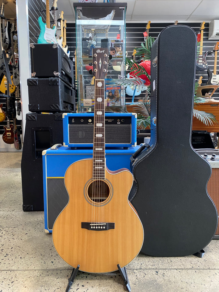 Cort CJ1F NS Jumbo Acoustic Electric Guitar W/case ***Pre Loved***
