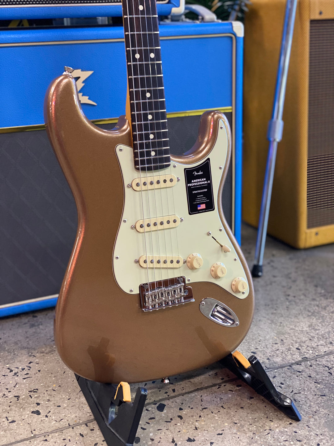 Fender Limited Edition American Professional II Stratocaster | Firemist Gold Metallic
