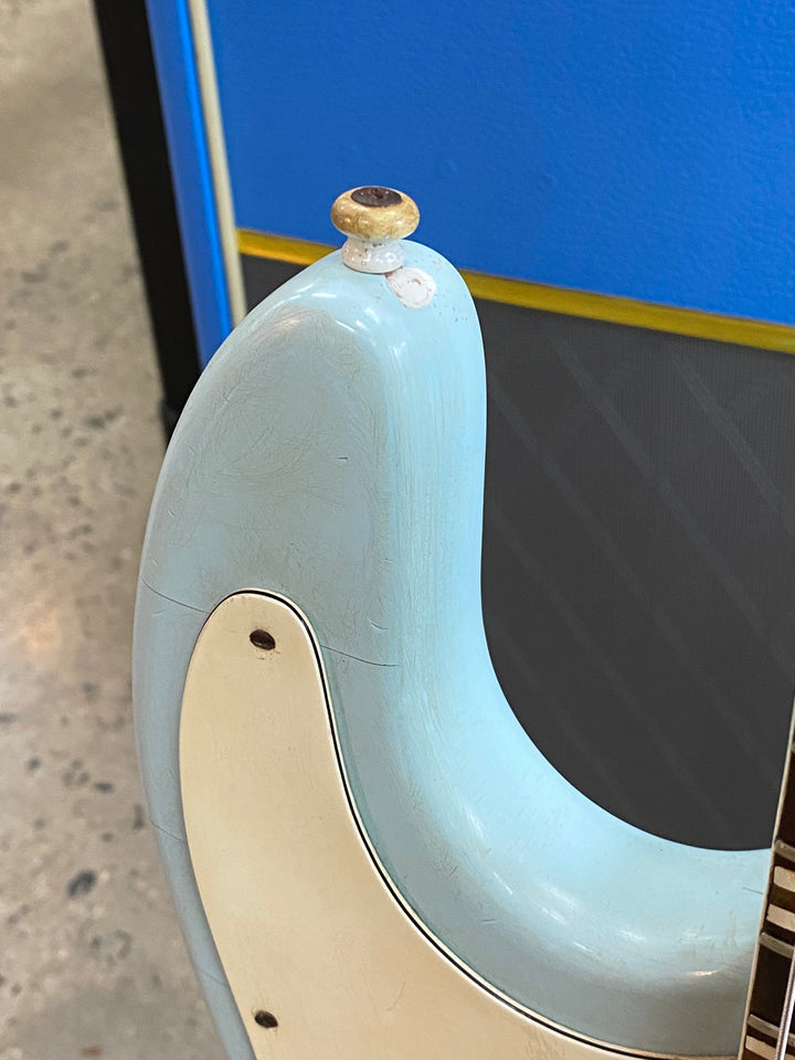 Hofner Galaxie 176 Deluxe Blue w/case ***pre loved***