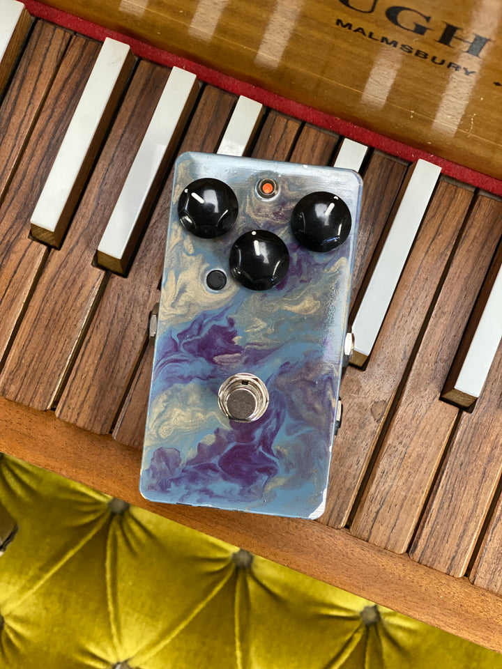 Leqtique 9/9 Distortion Pedal MIJ ***Pre Loved***
