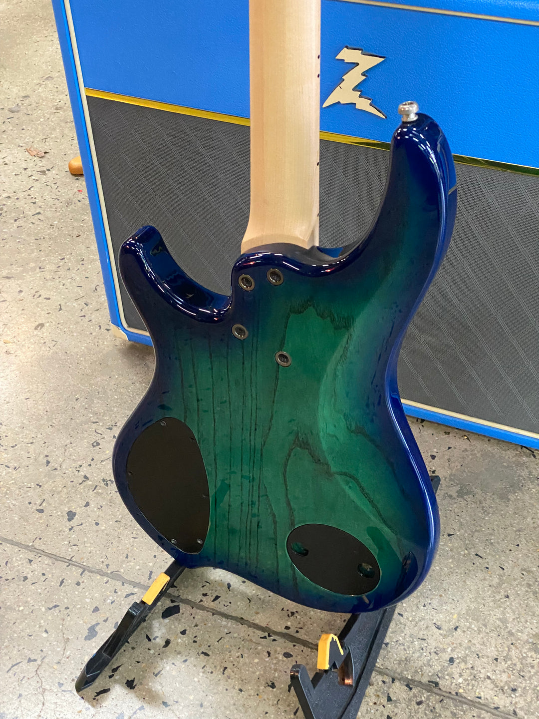 Dingwall Combustion 4 Electric Bass w/case | Whalepool Burst ***pre loved***