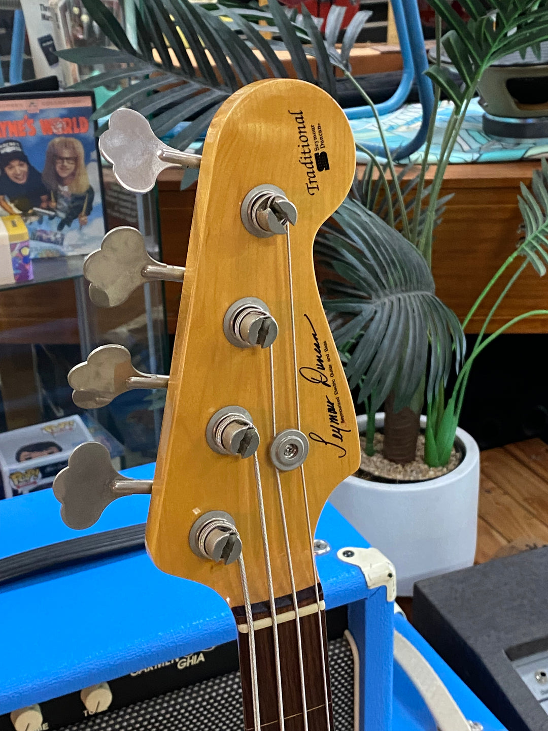 Seymour Duncan Fretless MIJ Traditional P Bass w/bag | Candy Apple Red ***pre loved***