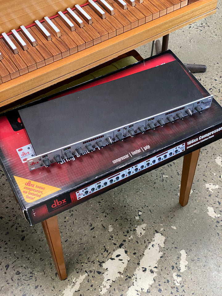 DBX 166 XS Dual Compressor Limiter Gate