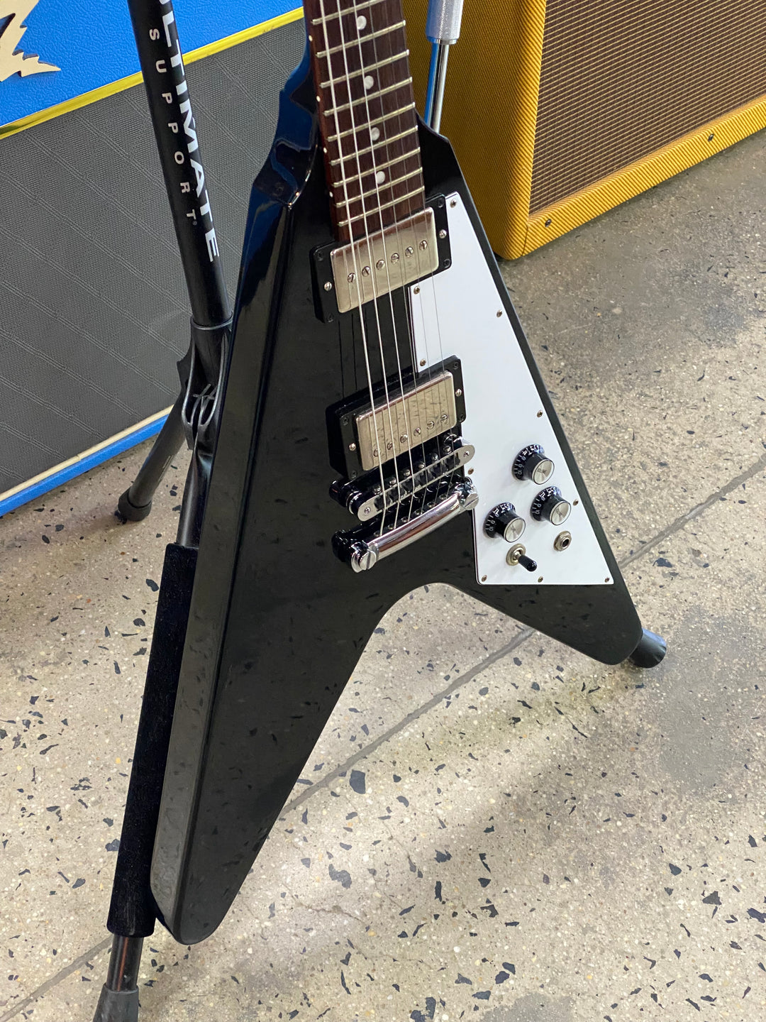 Gibson USA 2017 Flying V Ebony Pickup Mods W/case ***pre loved***
