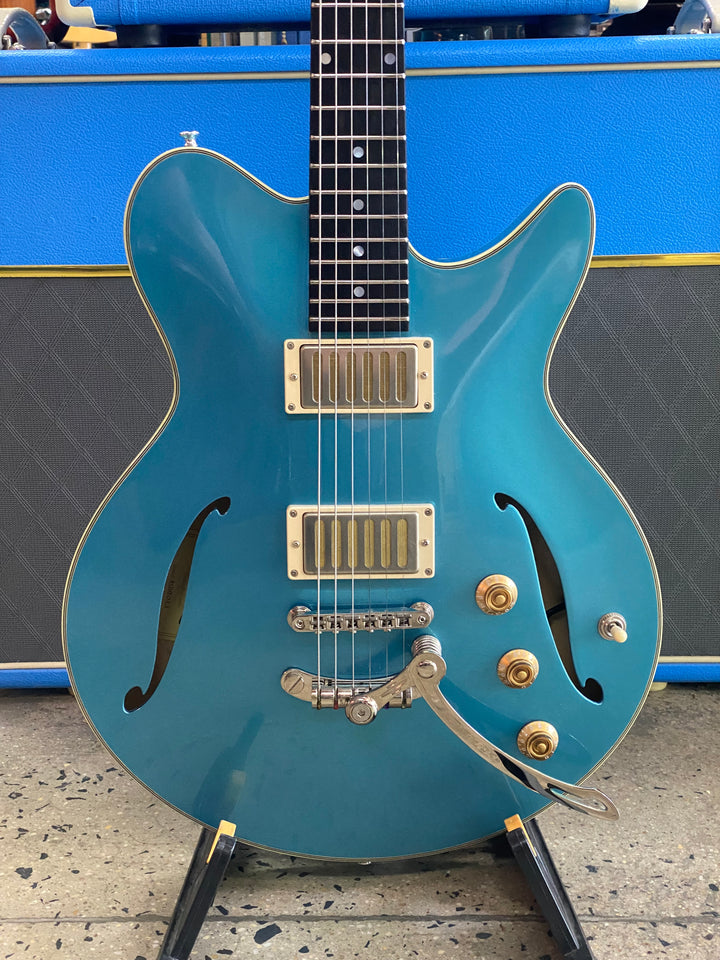 Eastman ROMEO-LA Thinline Archtop Electric Guitar P-90's Celestine Blue W/case ***Pre Loved***