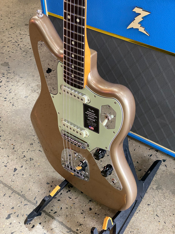 Fender American Professional Classic Jaguar | Faded Firemist Gold