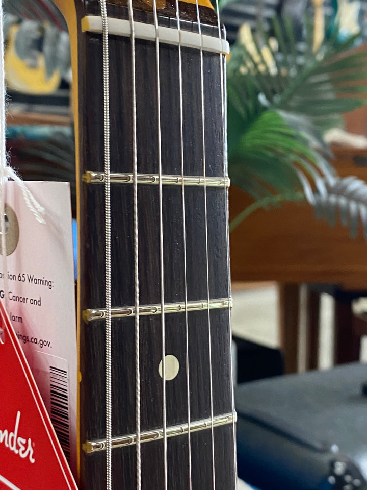 Fender American Professional Classic Jaguar | Faded Firemist Gold