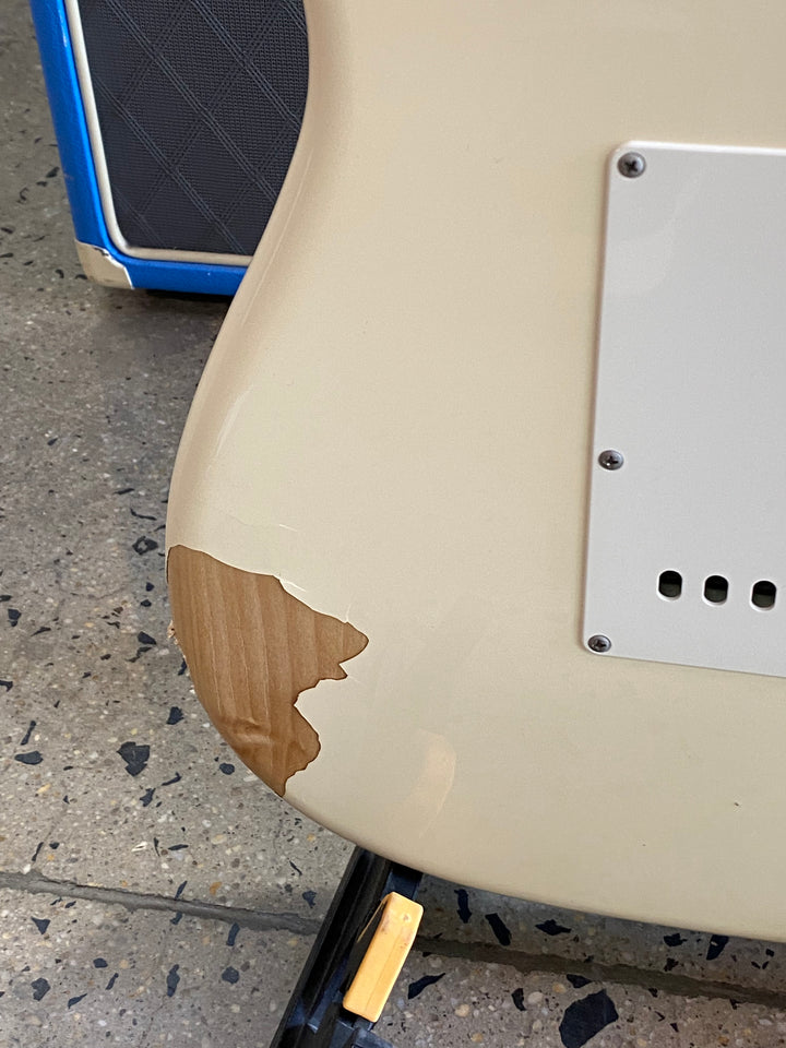 Fender 2013 HSS MIJ Stratocaster w/bag | White ***pre loved***